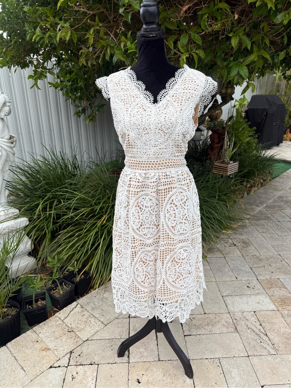 Medallion Crochet Lace V-Neck Midi Dress